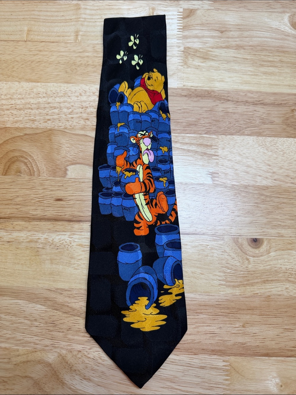 Disney Winnie the Pooh & Tigger Tie